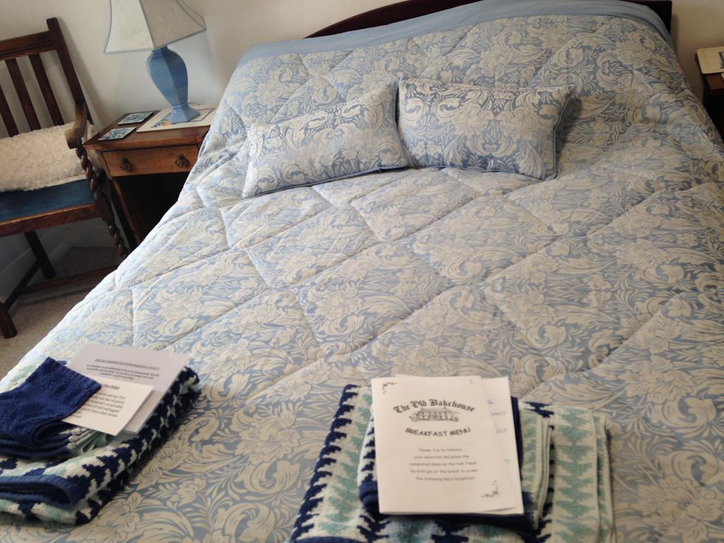 The Old Bakehouse Bed & Breakfast Colyton Bagian luar foto