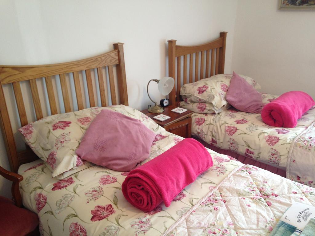 The Old Bakehouse Bed & Breakfast Colyton Bagian luar foto